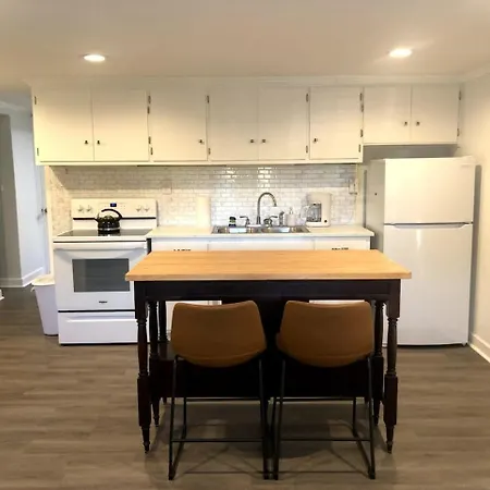 Heart Of Hickory Home #2 Open Layout Studio Apt